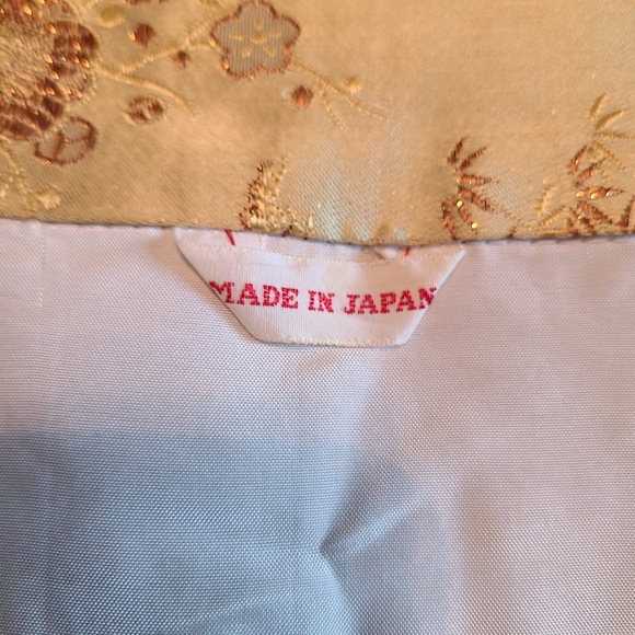 Japanese Robe - Picture 3 of 3
